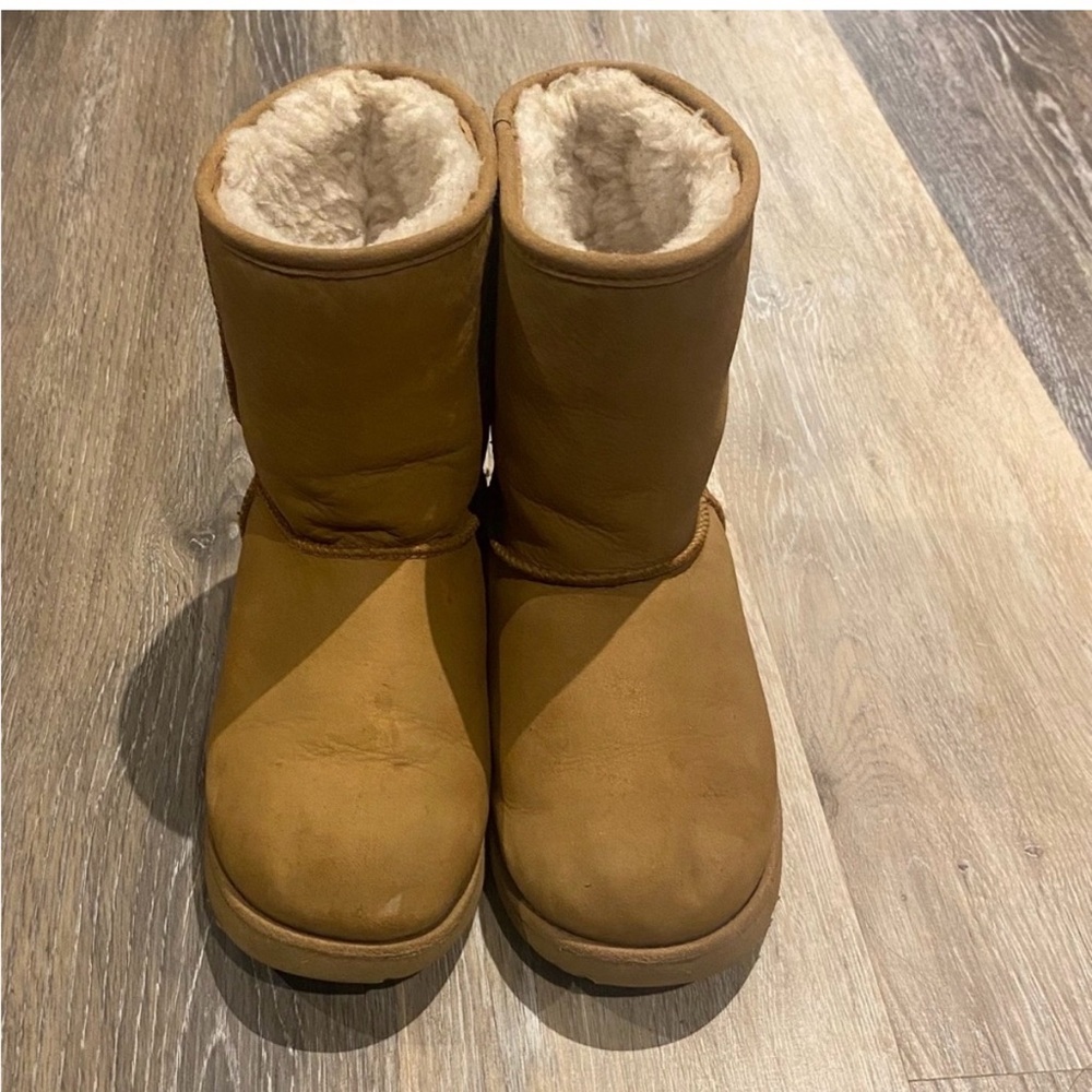 UGG Classic Short ll Chestnut Ankle Booties. Ladies size 5 or Kids size 3